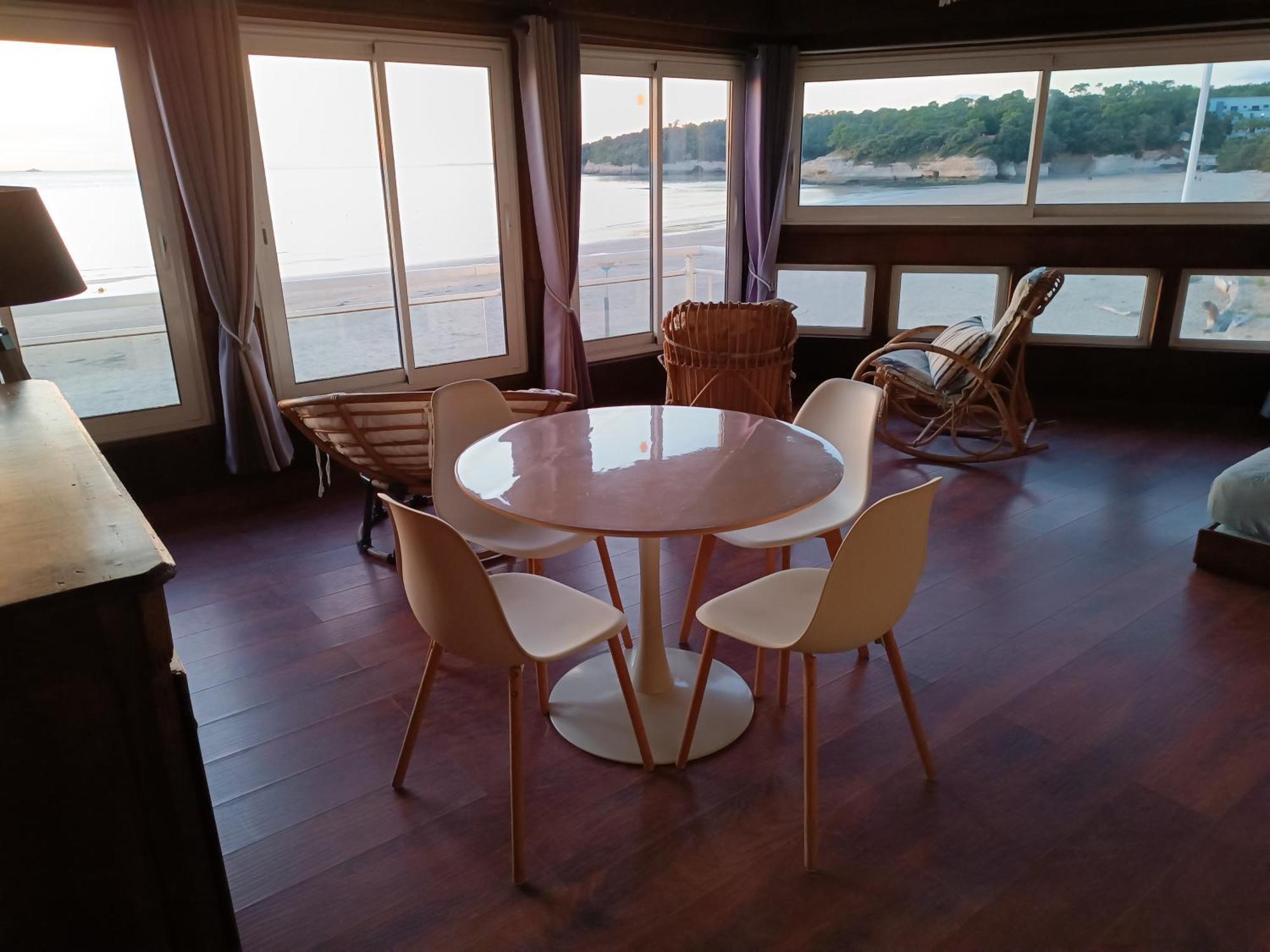 Beach Apartment - Ocean Sunset Full View Meschers-sur-Gironde Exterior photo